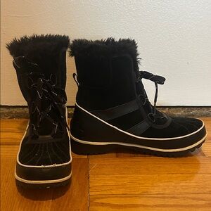 Sorel Waterproof Snow Boots size 7.5
